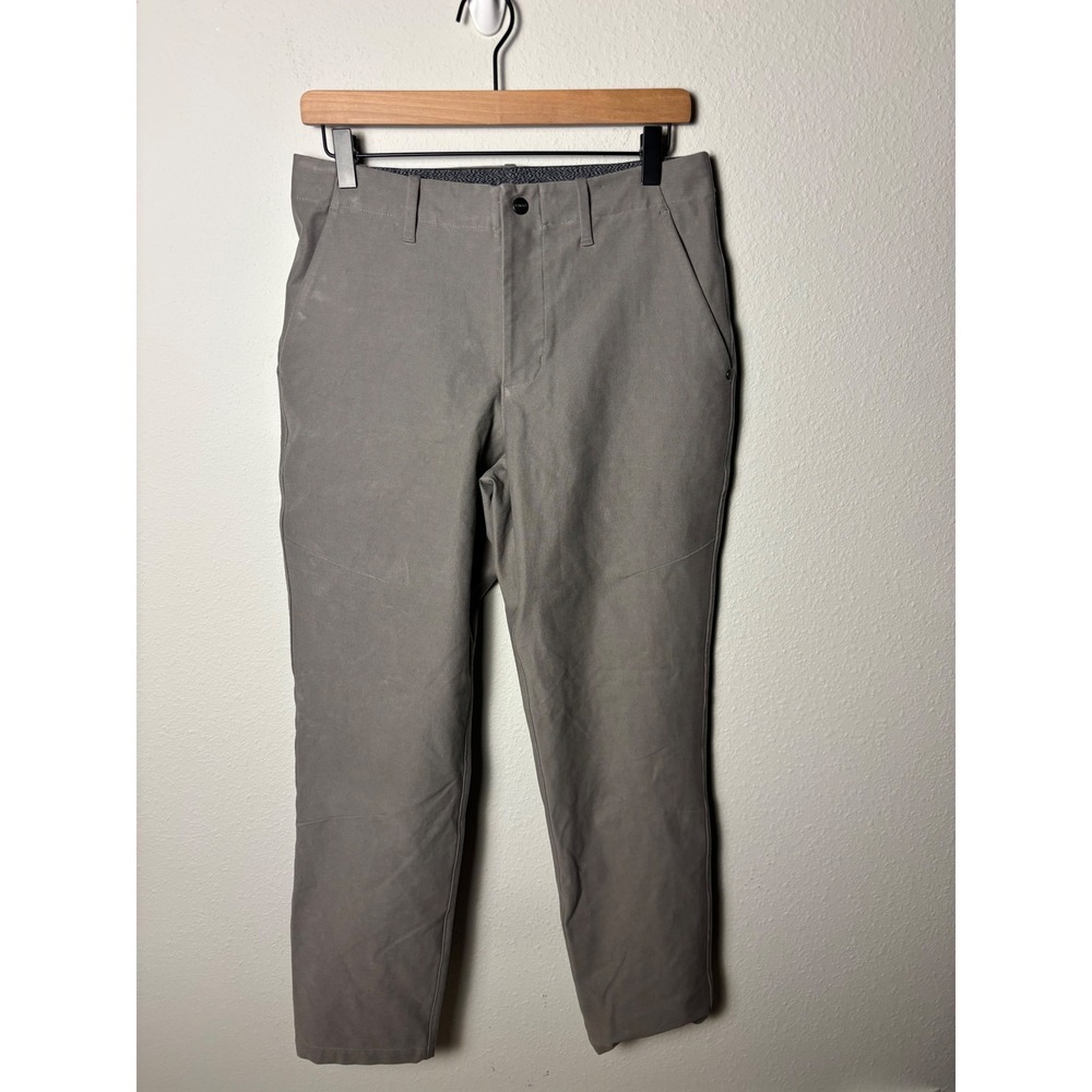 Vuori Meta Pant Mens 30 Athletic Slim Fit Light Gray Chino V480